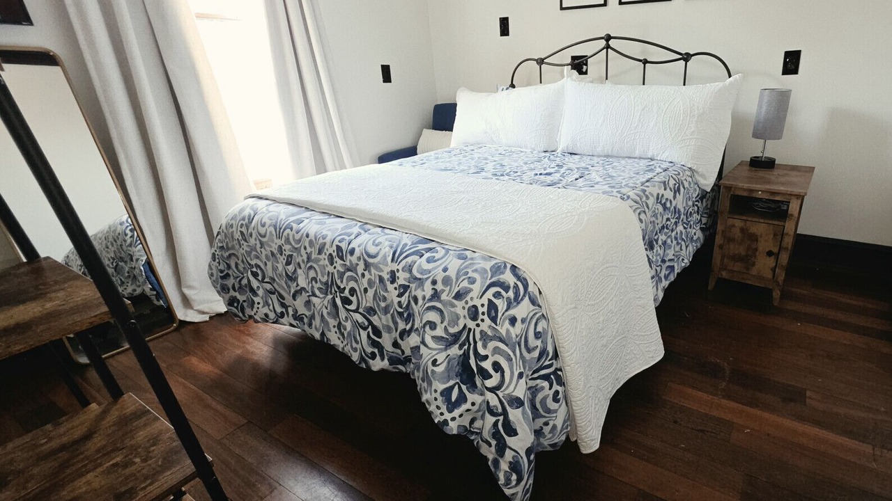 Photo of Bedroom in Knoxville