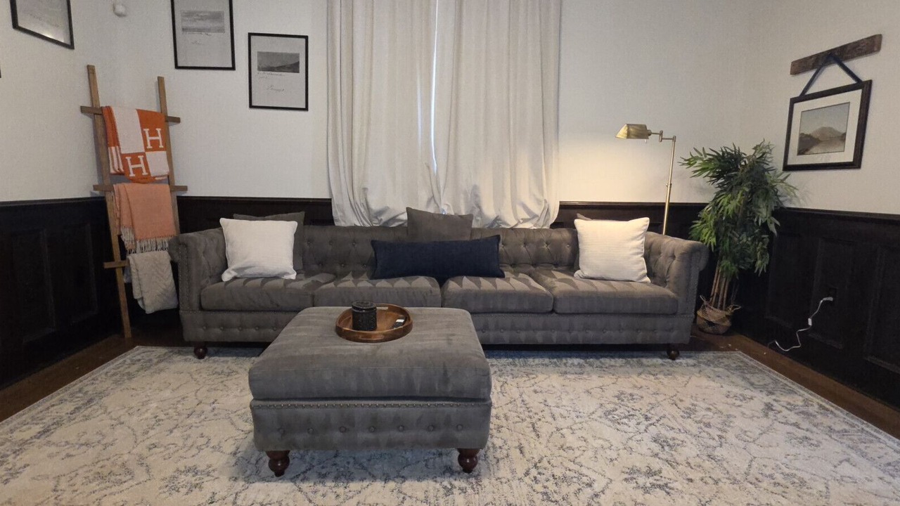 Photo of Livingroom in Knoxville