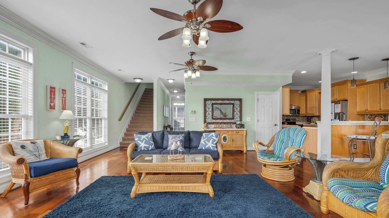 Photo of Livingroom in Crescent Beach
