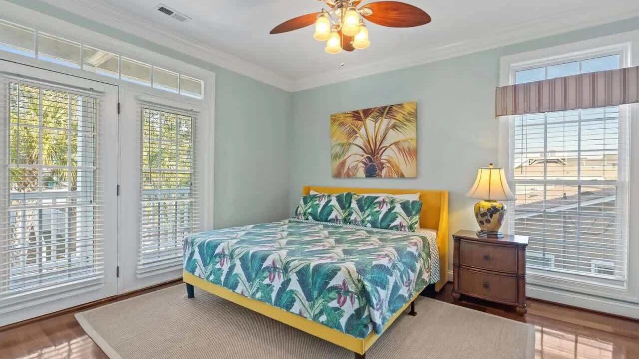 Photo of Bedroom in Crescent Beach