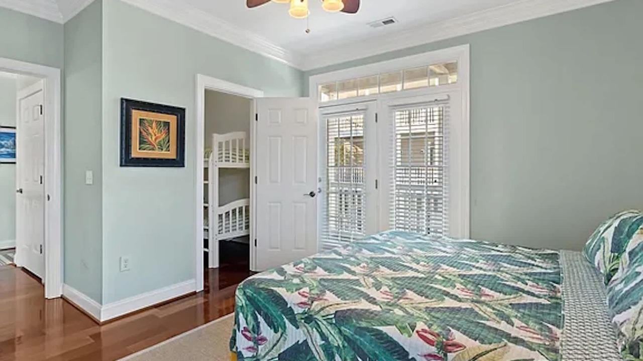Photo of Bedroom in Crescent Beach