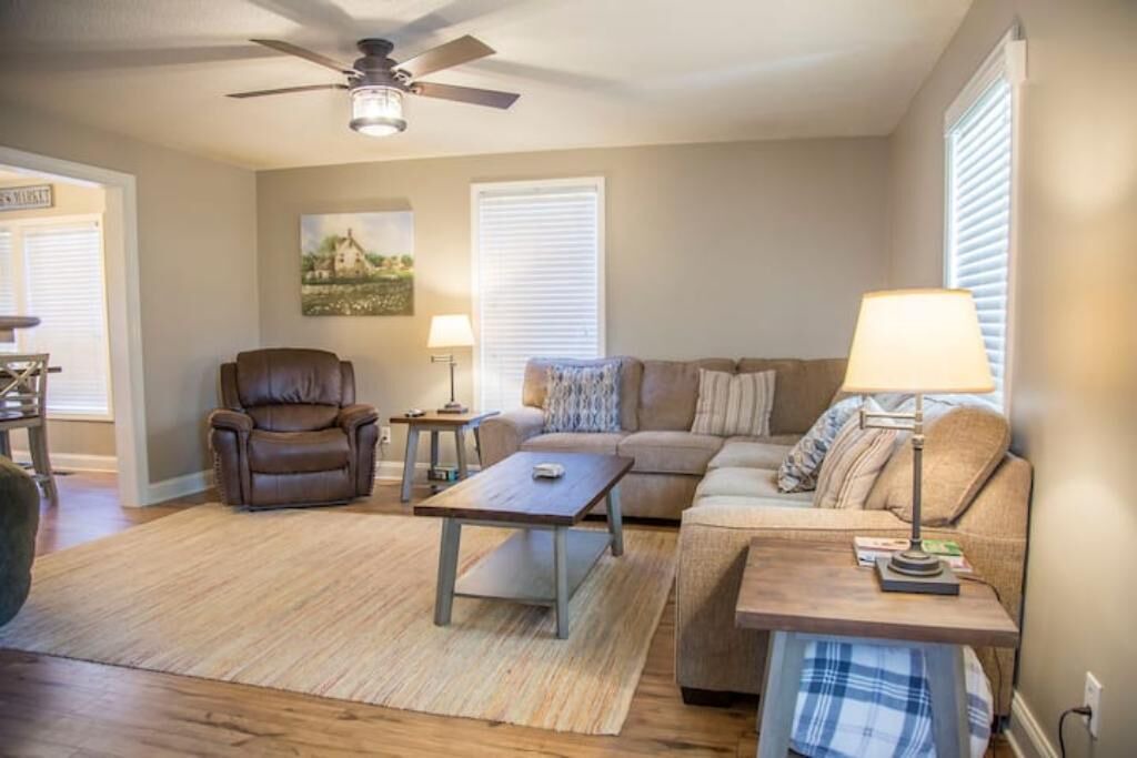 Photo of Livingroom in Louisville