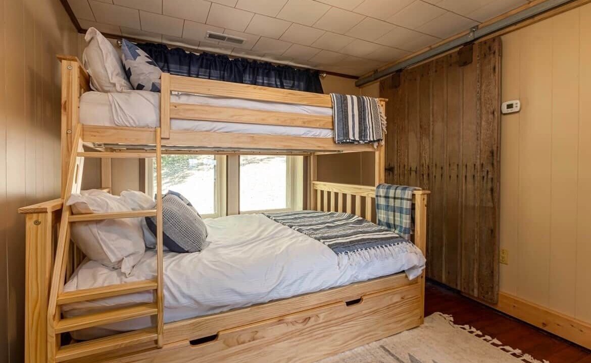 Photo of Bedroom in Elizabethtown