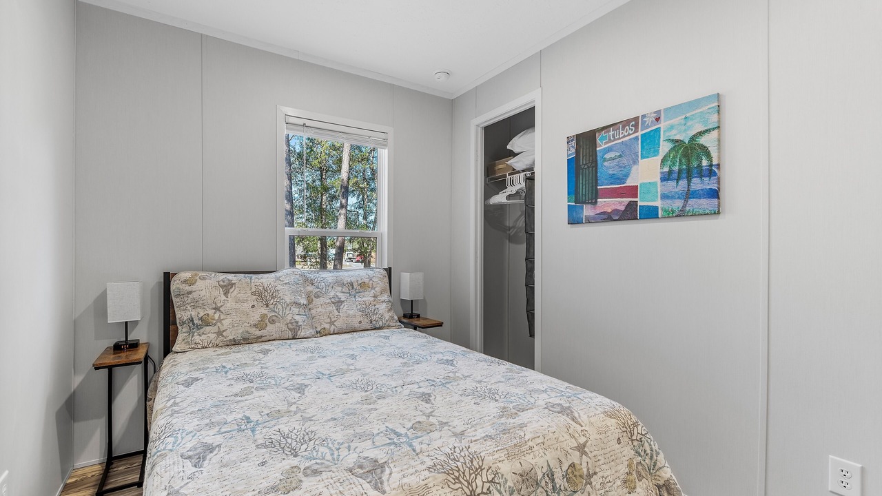 Photo of Bedroom in Varnamtown