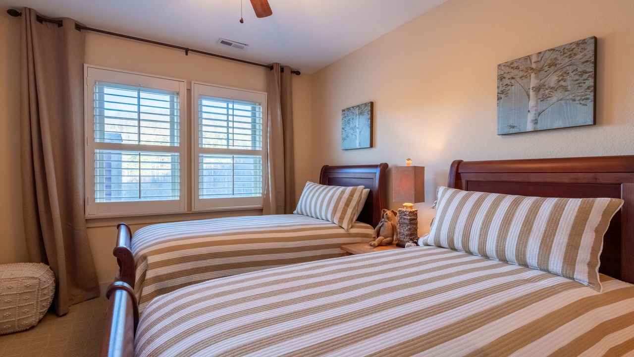 Photo of Bedroom in Bear Lake Reserve