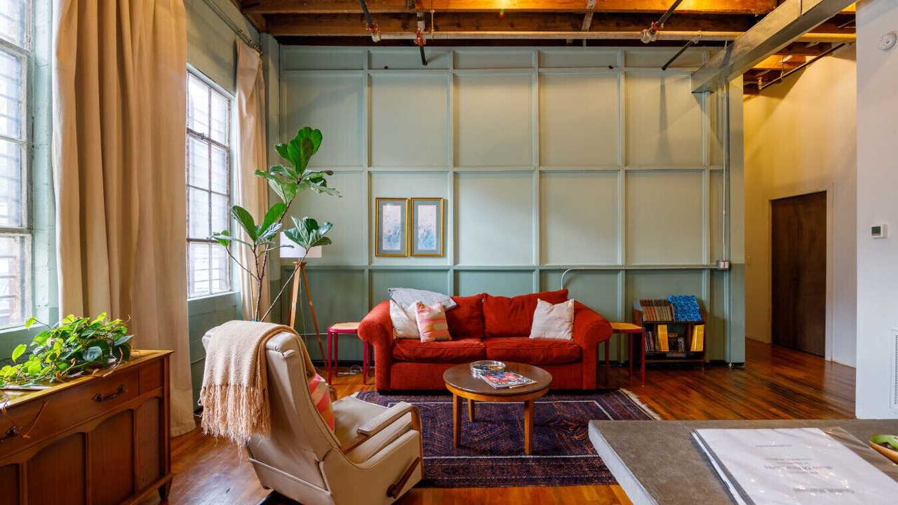 Photo of Livingroom in Central Business District