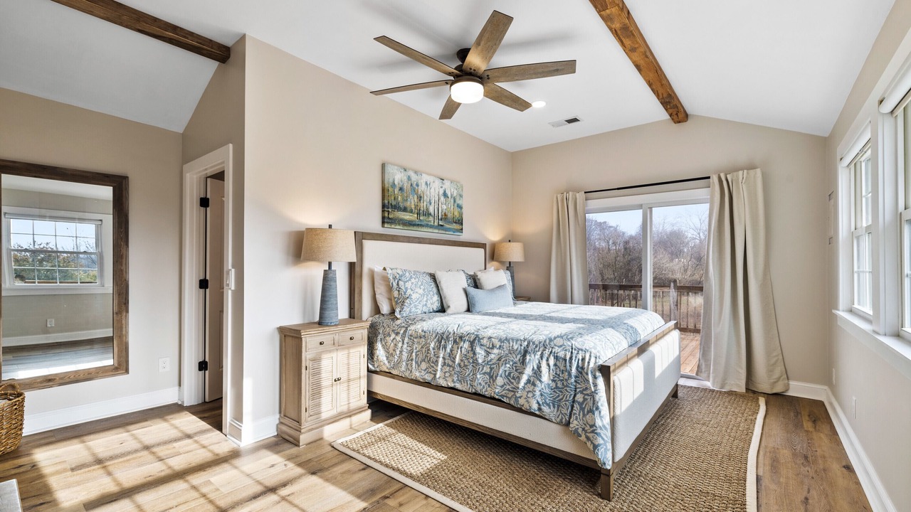 Photo of Bedroom in Maryville