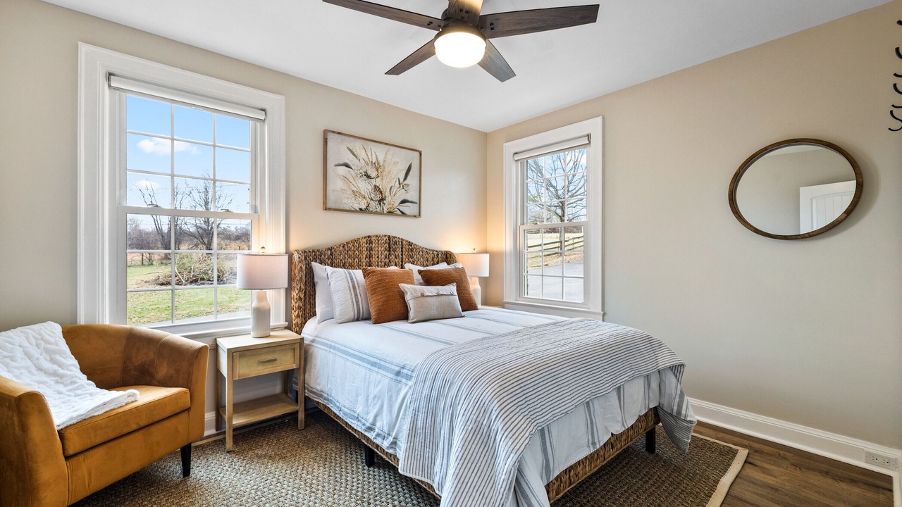 Photo of Bedroom in Maryville