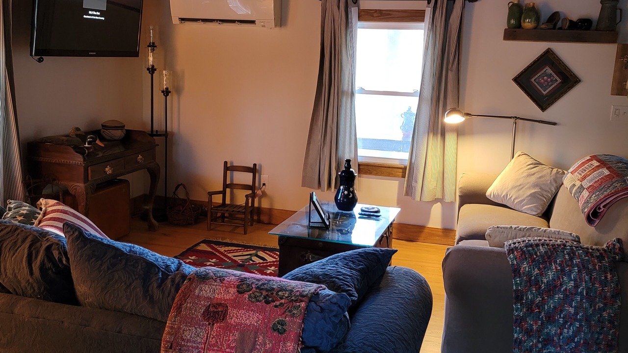 Photo of Livingroom in Pilot Mountain