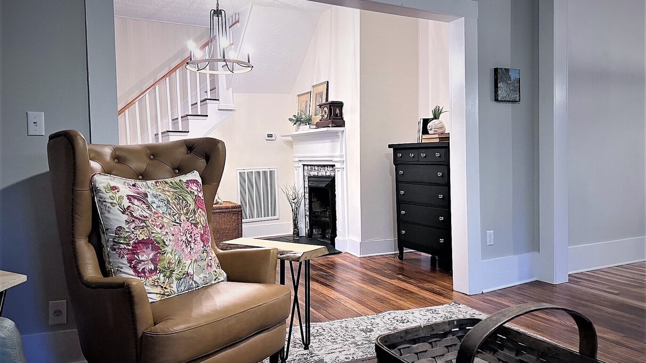 Photo of Livingroom in Livingston