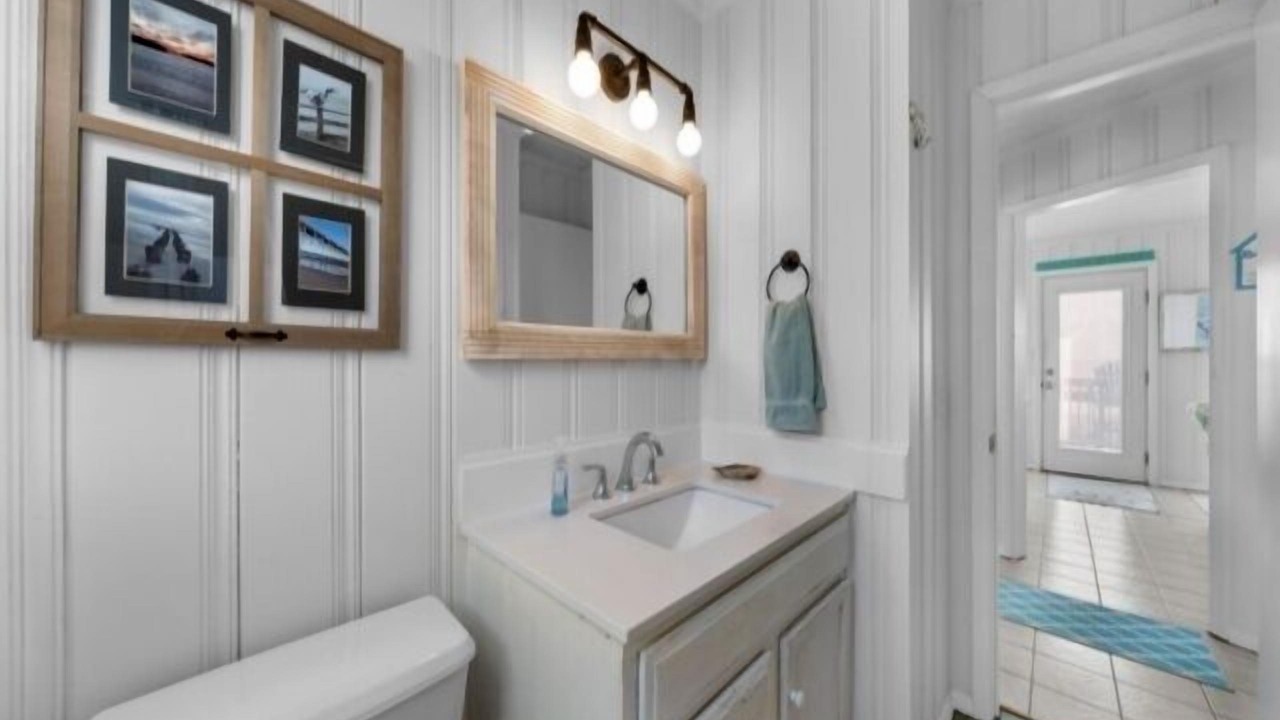 Photo of Bathroom in North Carolina Coast