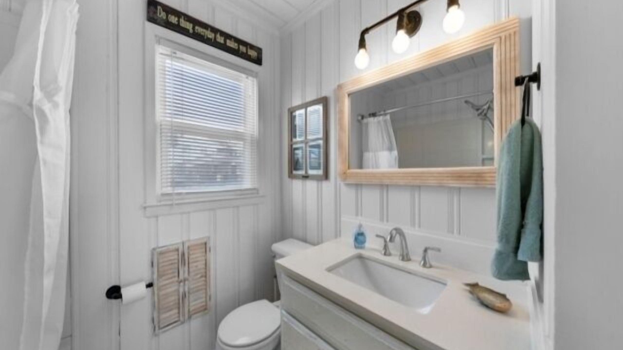 Photo of Bathroom in North Carolina Coast
