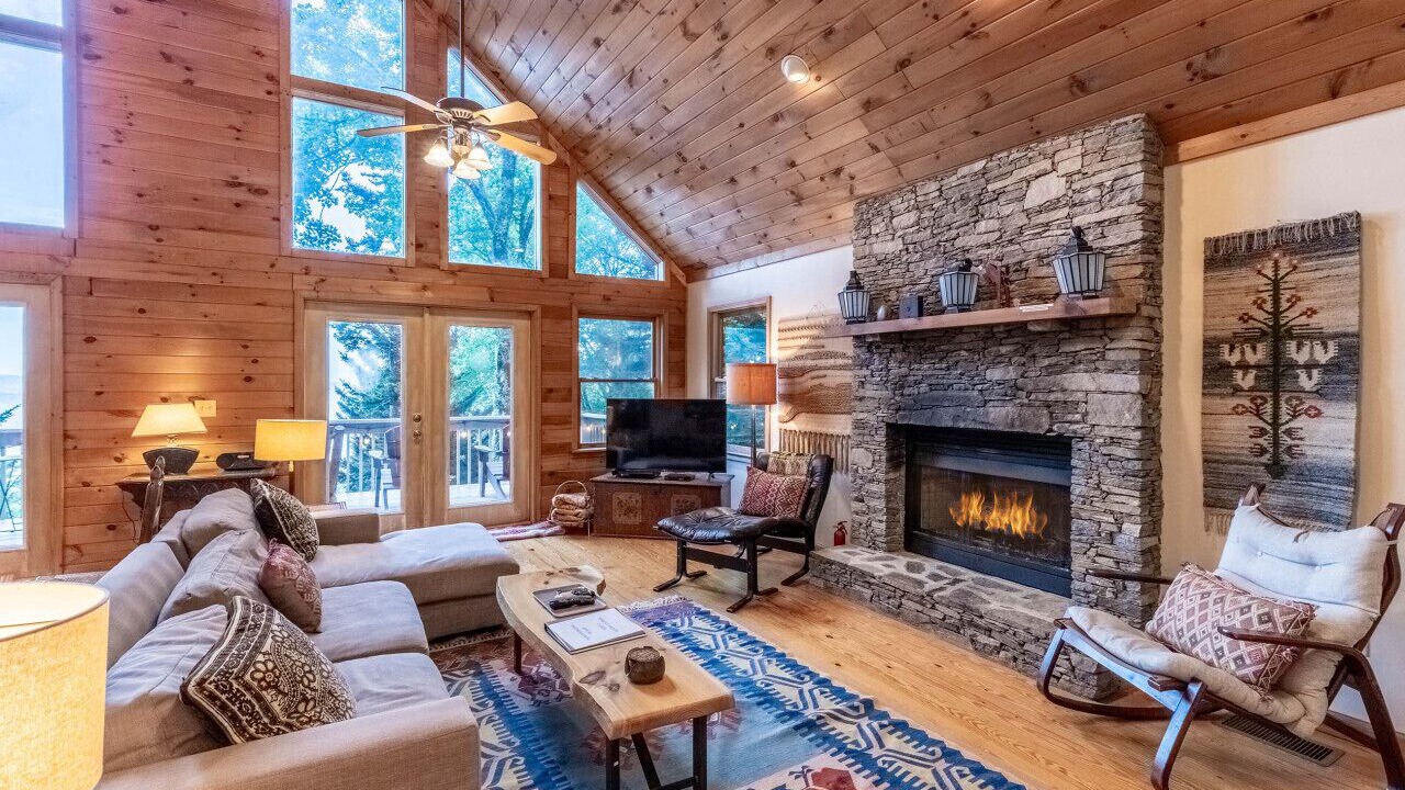 Photo of Livingroom in Sylva