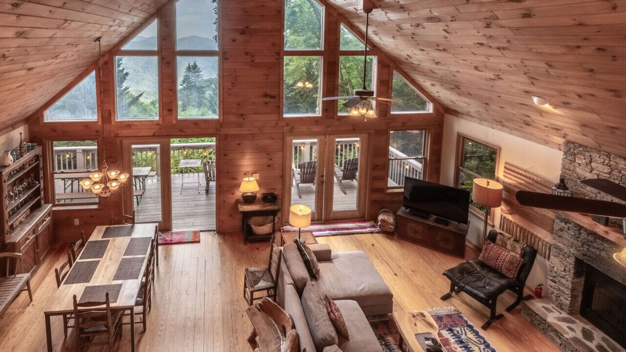 Photo of Livingroom in Sylva