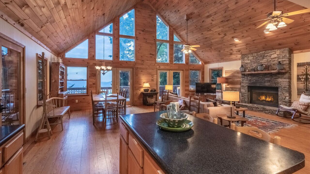 Photo of Livingroom in Sylva