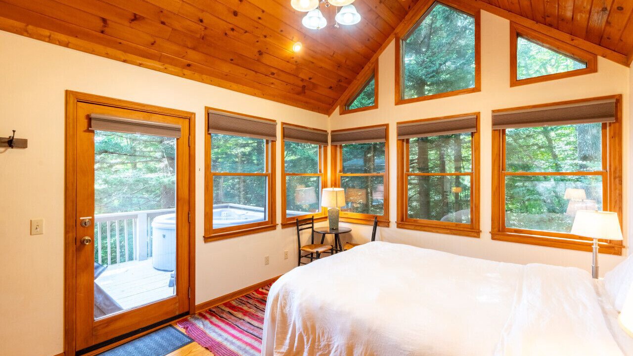 Photo of Bedroom in Sylva