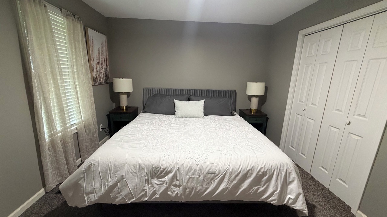 Photo of Bedroom in Benton