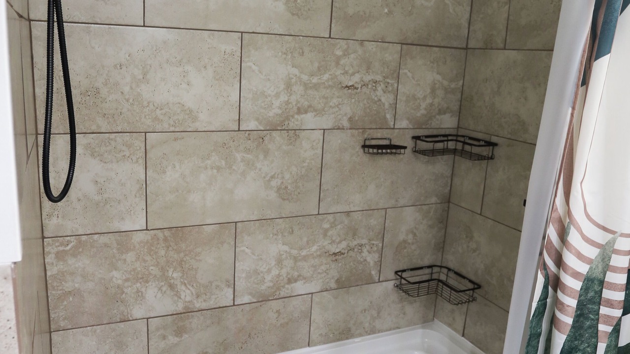 Photo of Bathroom in Coliseum Central