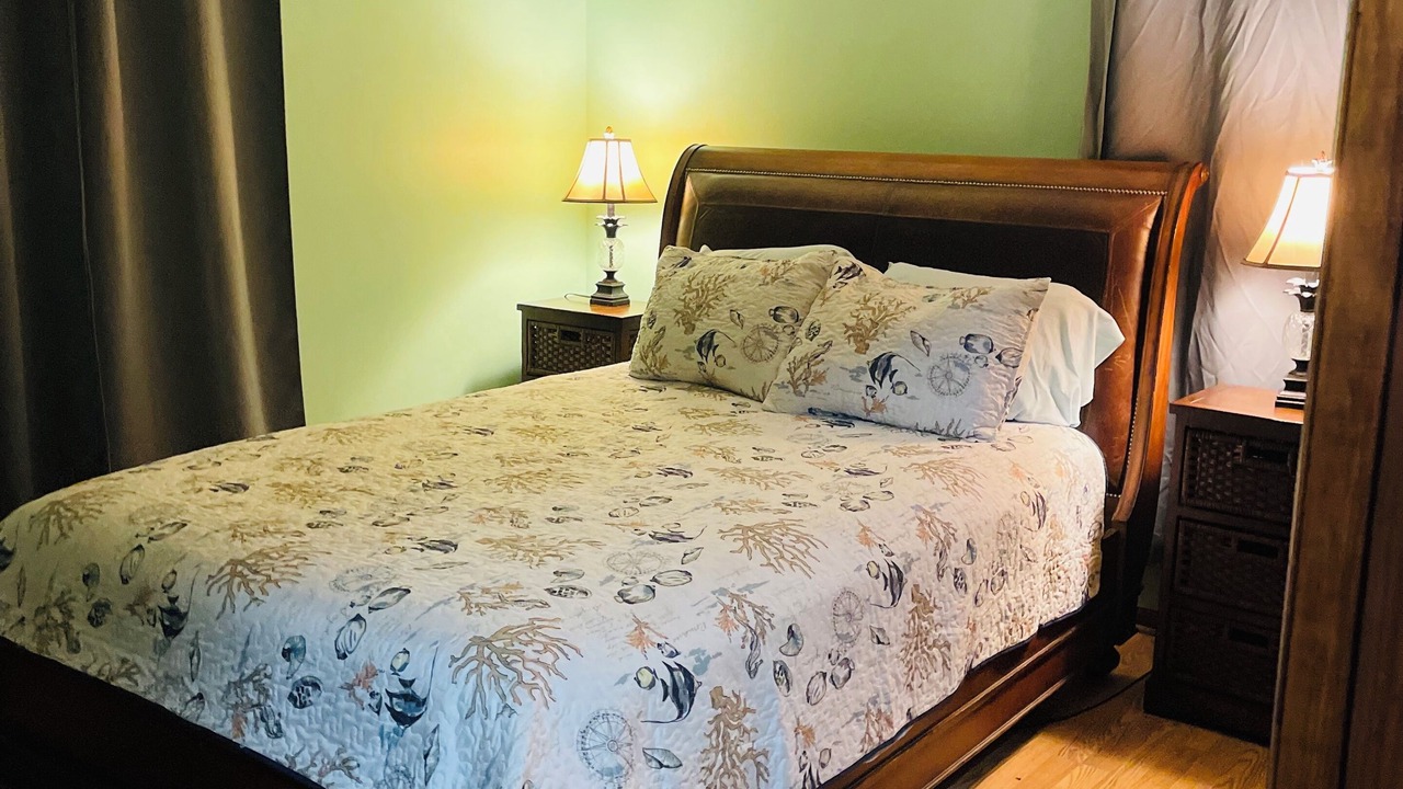Photo of Bedroom in Silver Lake