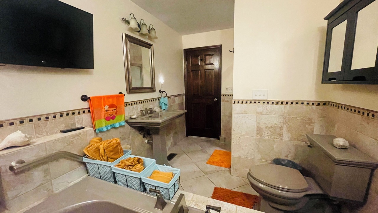 Photo of Bathroom in Silver Lake