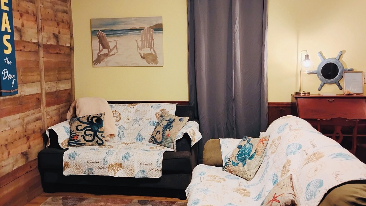 Photo of Livingroom in Silver Lake