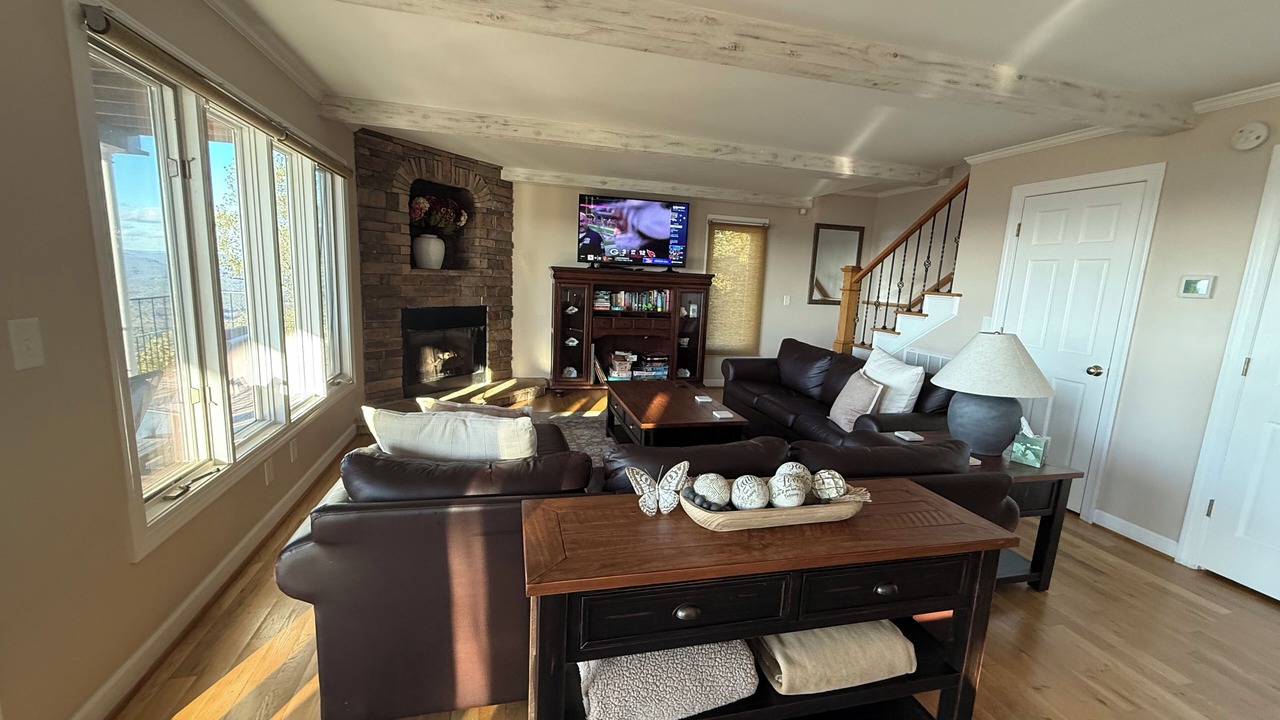 Photo of Livingroom in Lookout Mountain