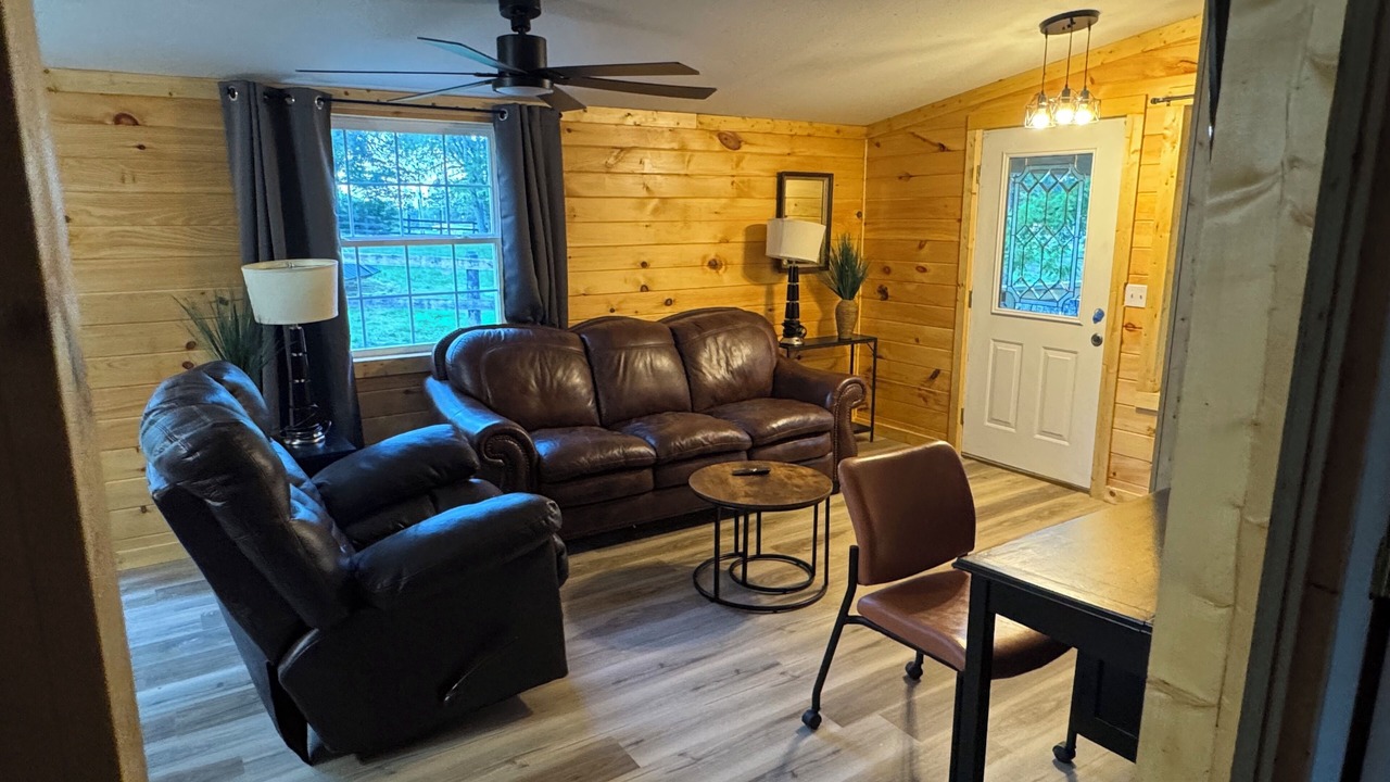 Photo of Livingroom in Pittsburg