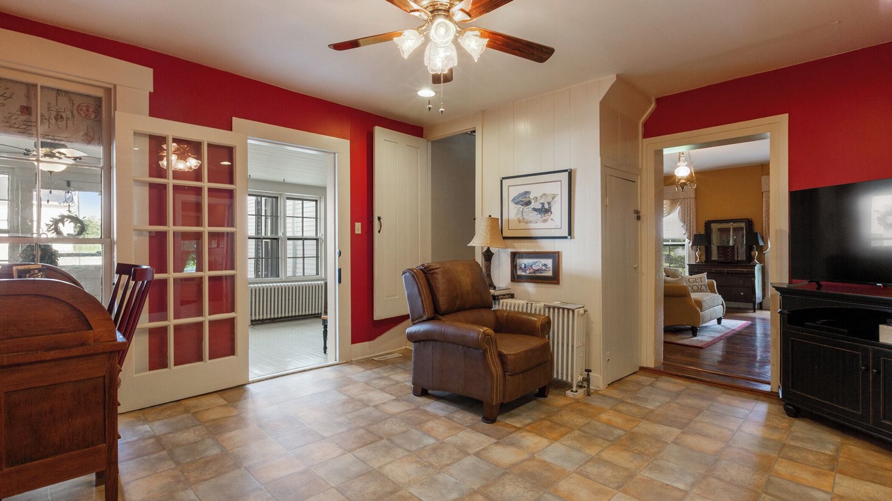 Photo of Livingroom in Bardstown