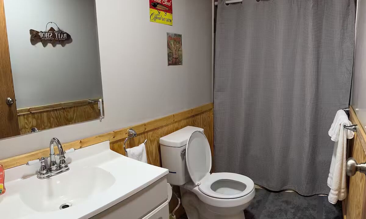 Photo of Bathroom in Big Creek