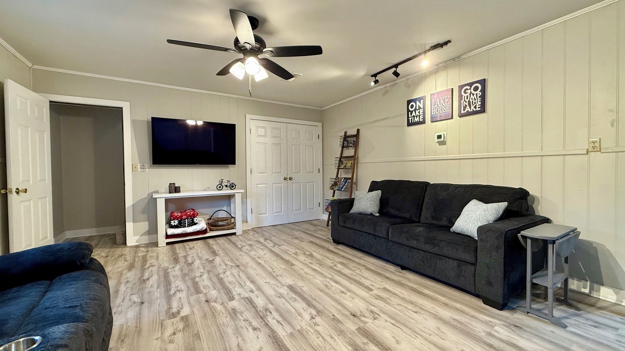 Photo of Livingroom in Sloans Valley