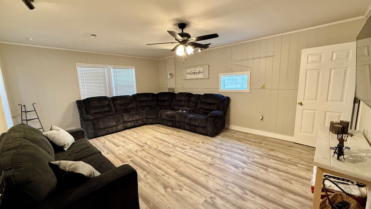 Photo of Livingroom in Sloans Valley