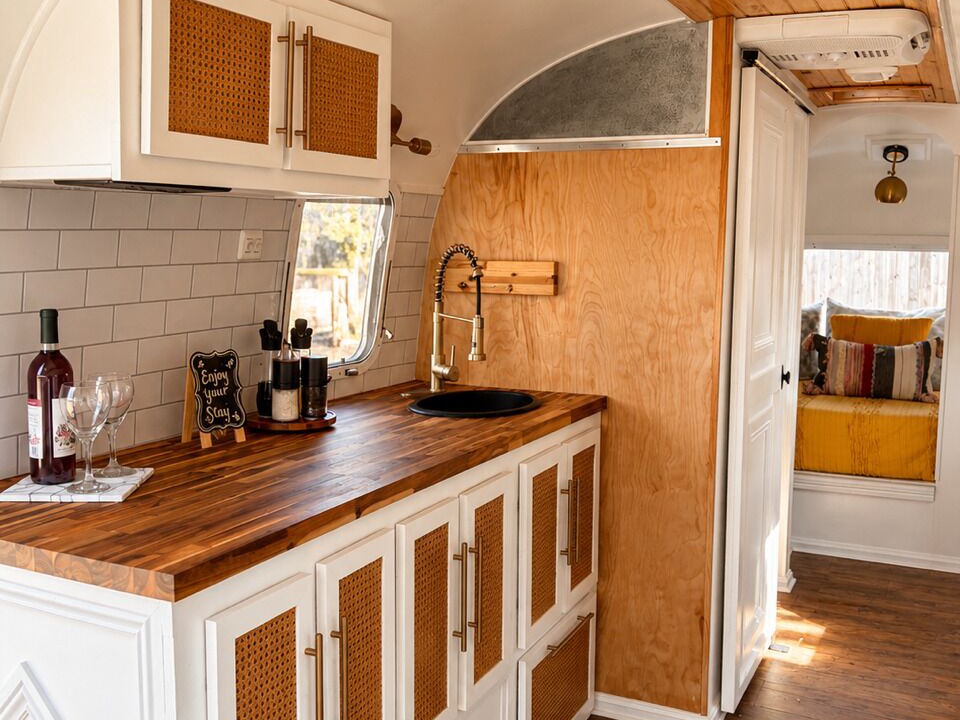 Photo of Kitchen in Court House