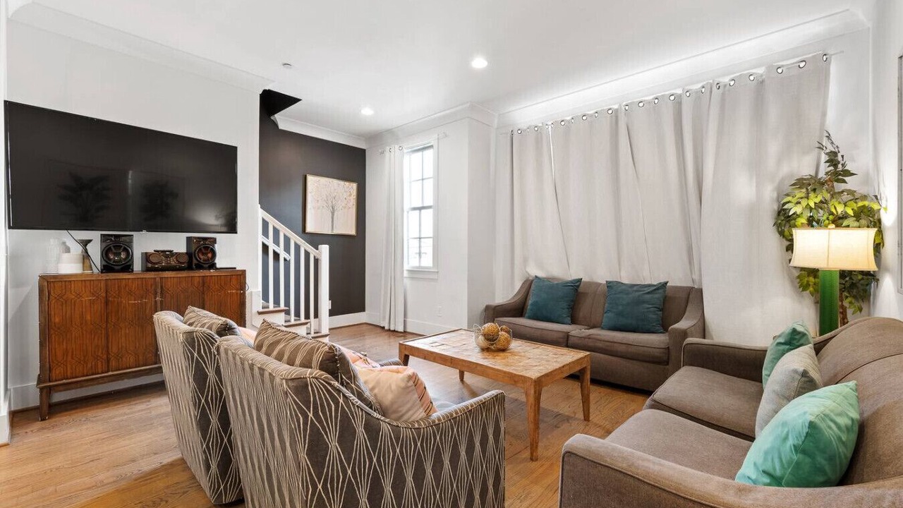 Photo of Livingroom in Rolling Mill Hill