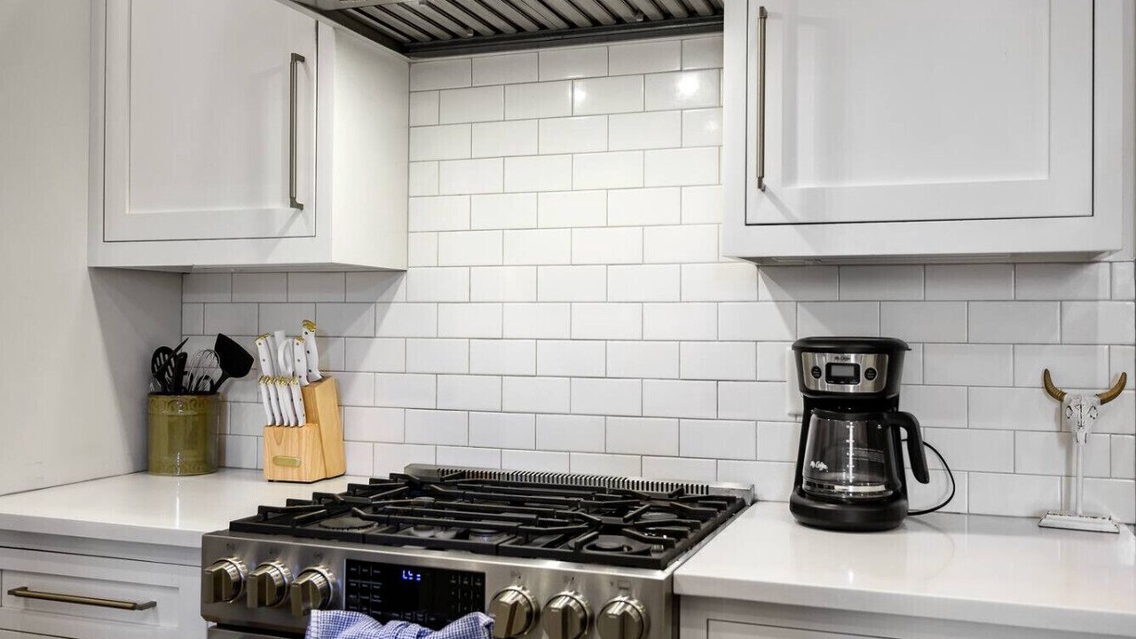 Photo of Kitchen in Rolling Mill Hill