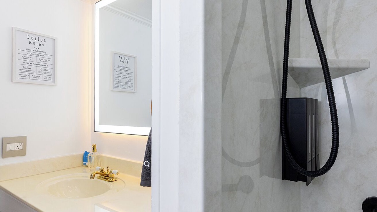 Photo of Bathroom in Barium Springs