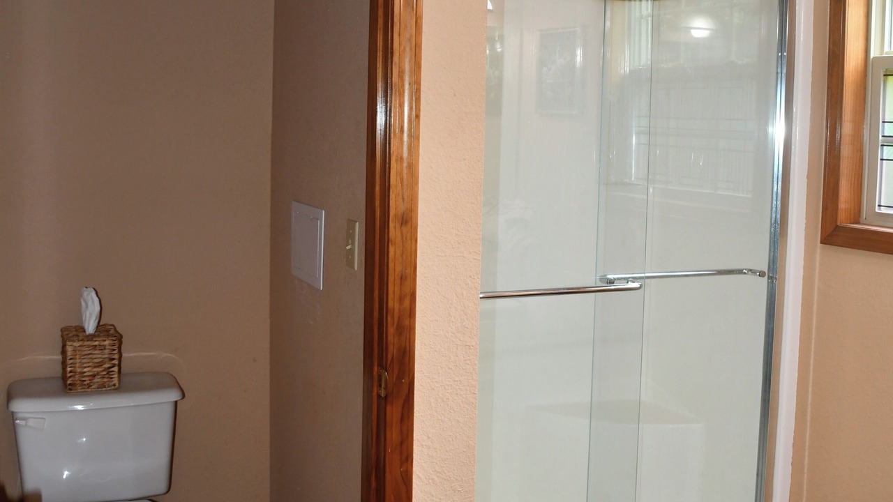Photo of Bathroom in Byrdstown