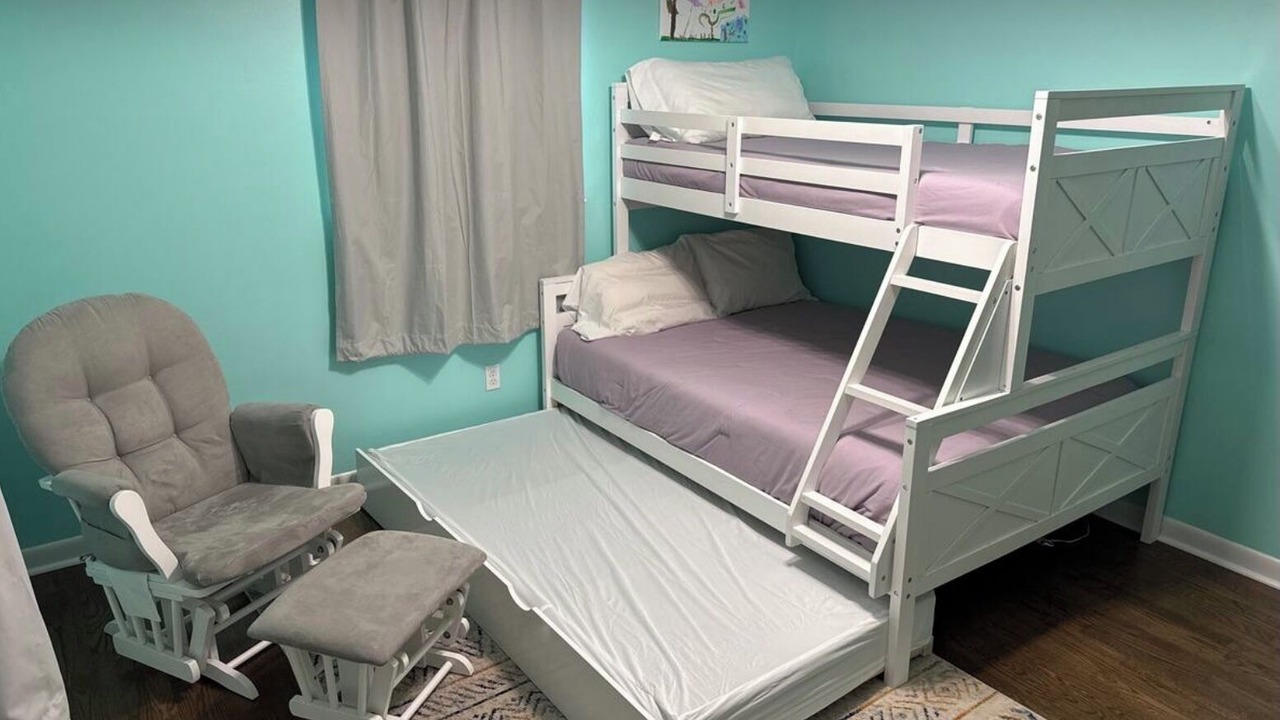 Photo of Bedroom in Green Meadow