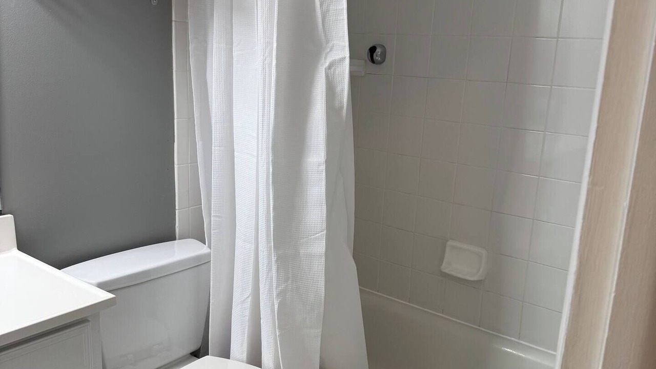 Photo of Bathroom in Green Meadow