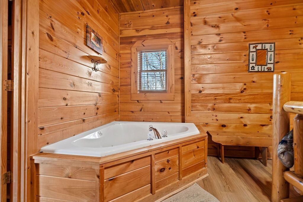 Photo of Bathroom in Sevierville