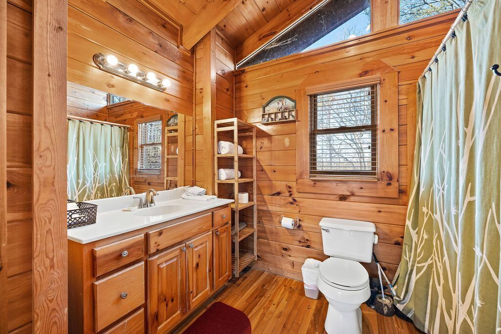 Photo of Bathroom in Sevierville
