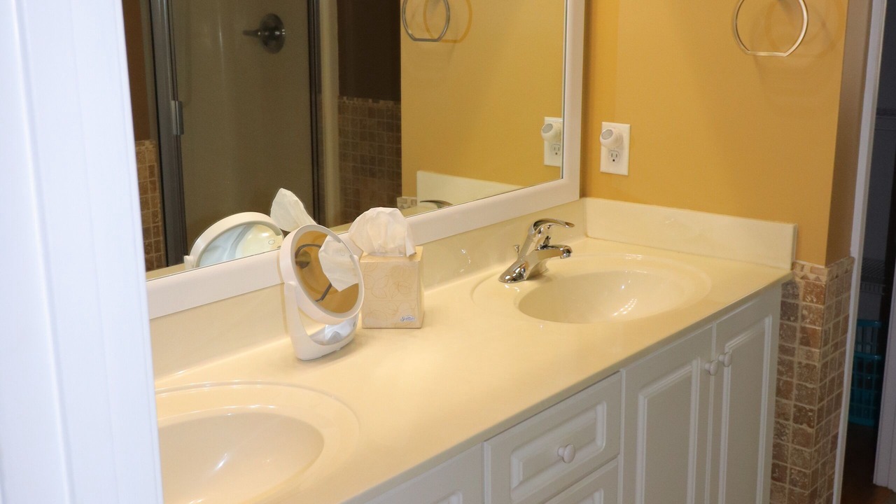 Photo of Bathroom in Silver Lake