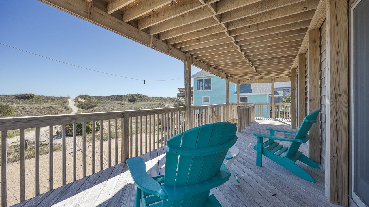 Photo of Patio Balcony in Waves