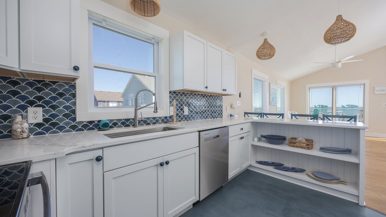 Photo of Kitchen in Waves