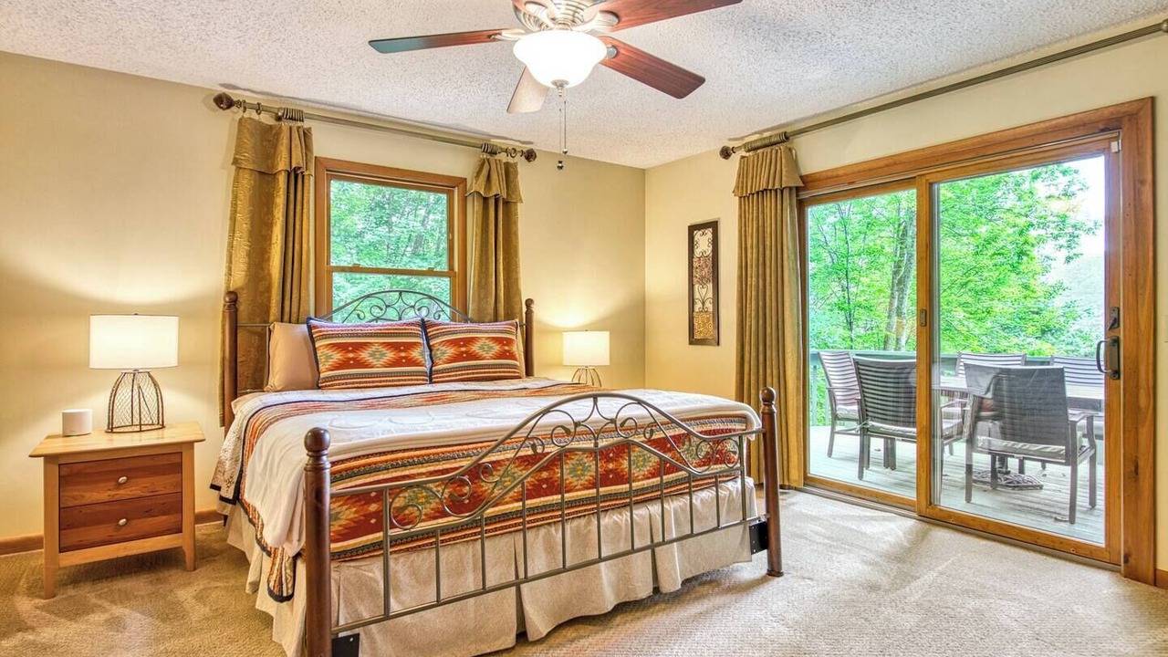 Photo of Bedroom in Waynesville