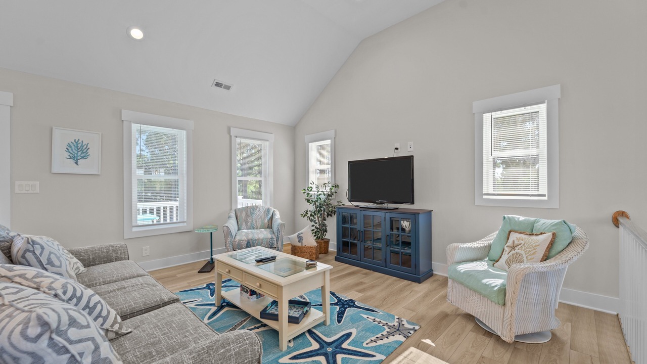 Photo of Livingroom in Monteray Shores