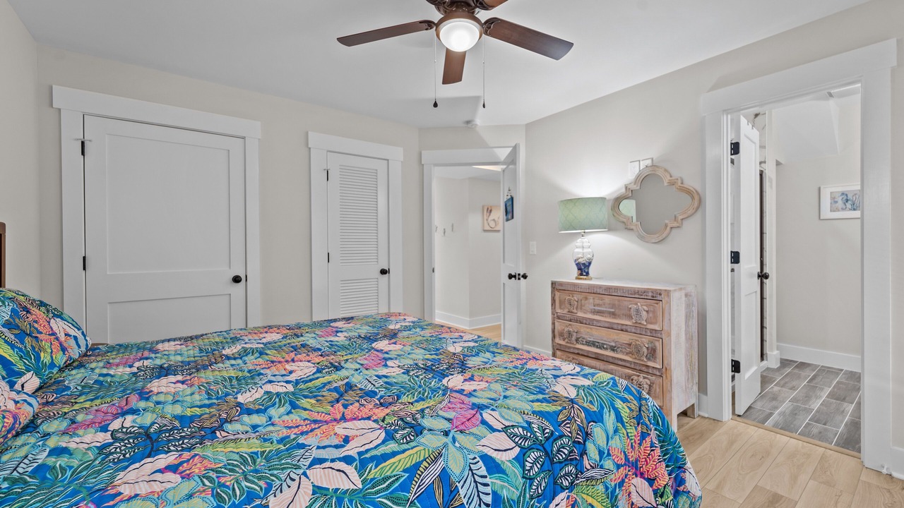 Photo of Bedroom in Monteray Shores