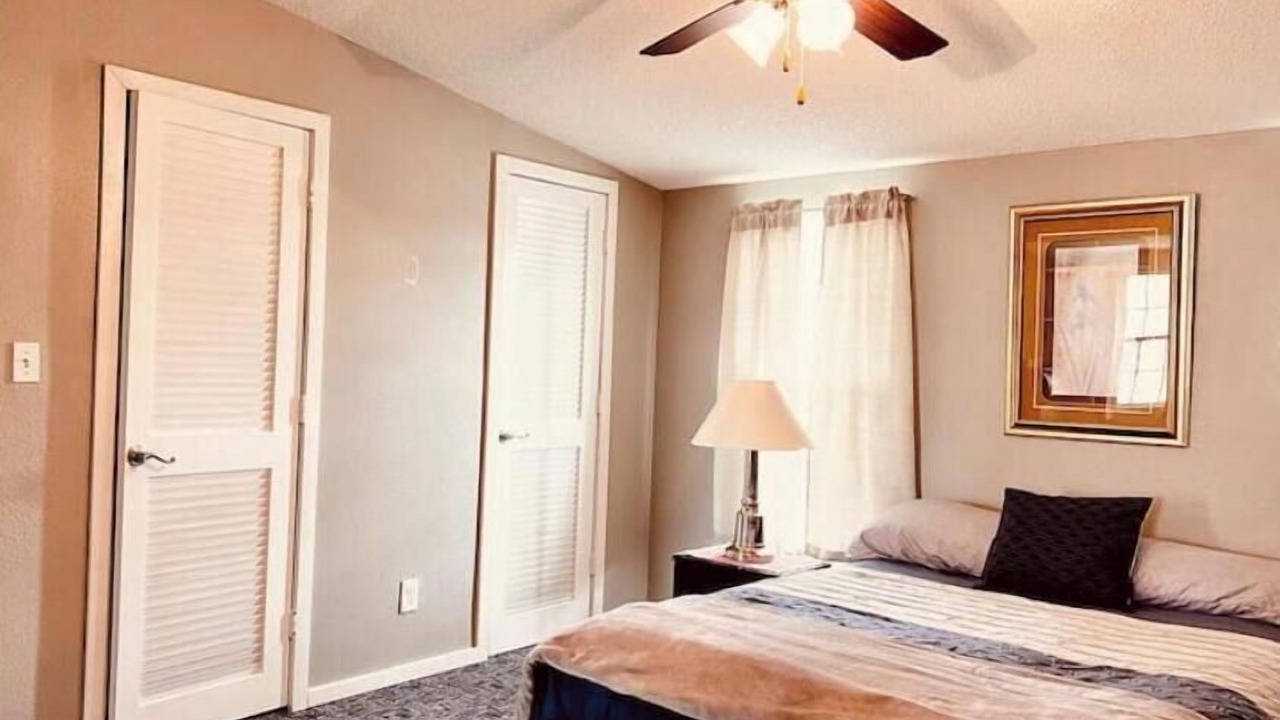 Photo of Bedroom in Trenton
