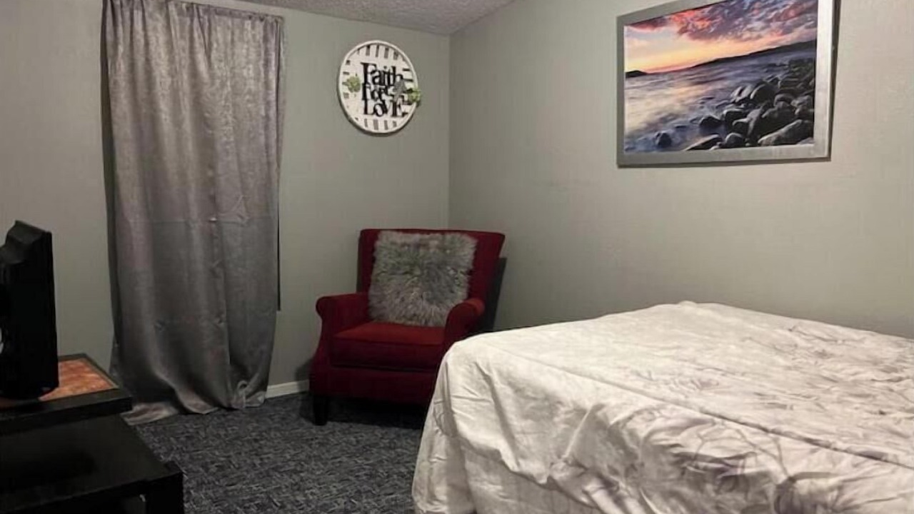 Photo of Bedroom in Trenton