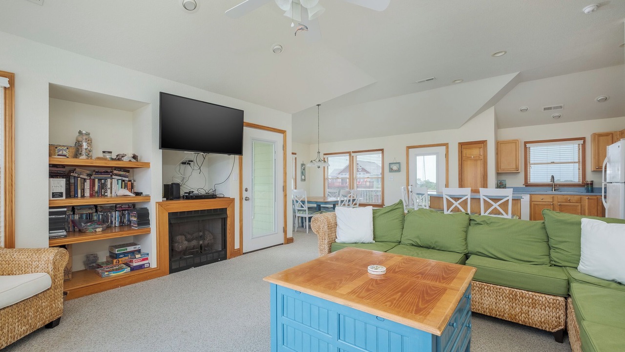 Photo of Livingroom in Waves