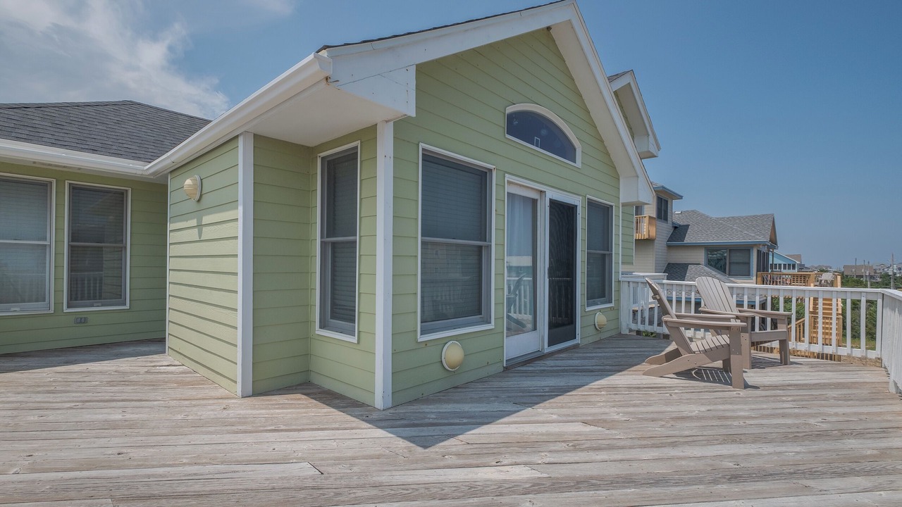 Photo of Patio Balcony in Waves